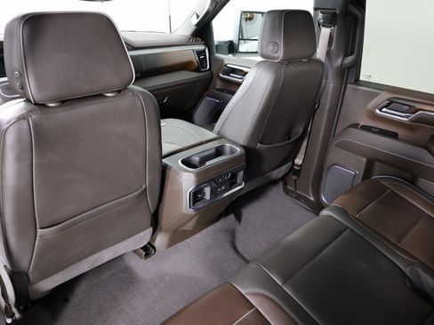 Used 2024 GMC Sierra 3500 Denali w/ Denali Reserve Package image 52