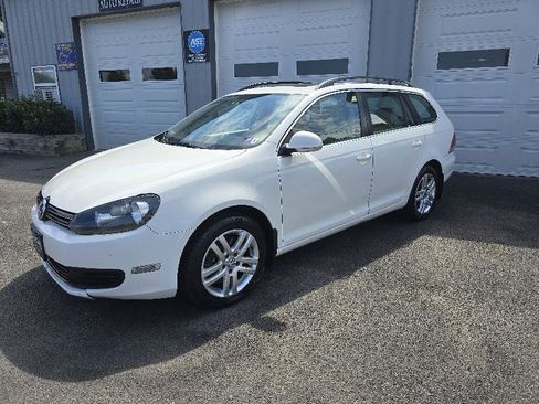 Used 2011 Volkswagen Jetta TDI image 1