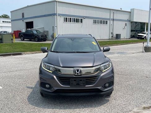 Used 2019 Honda HR-V EX image 2