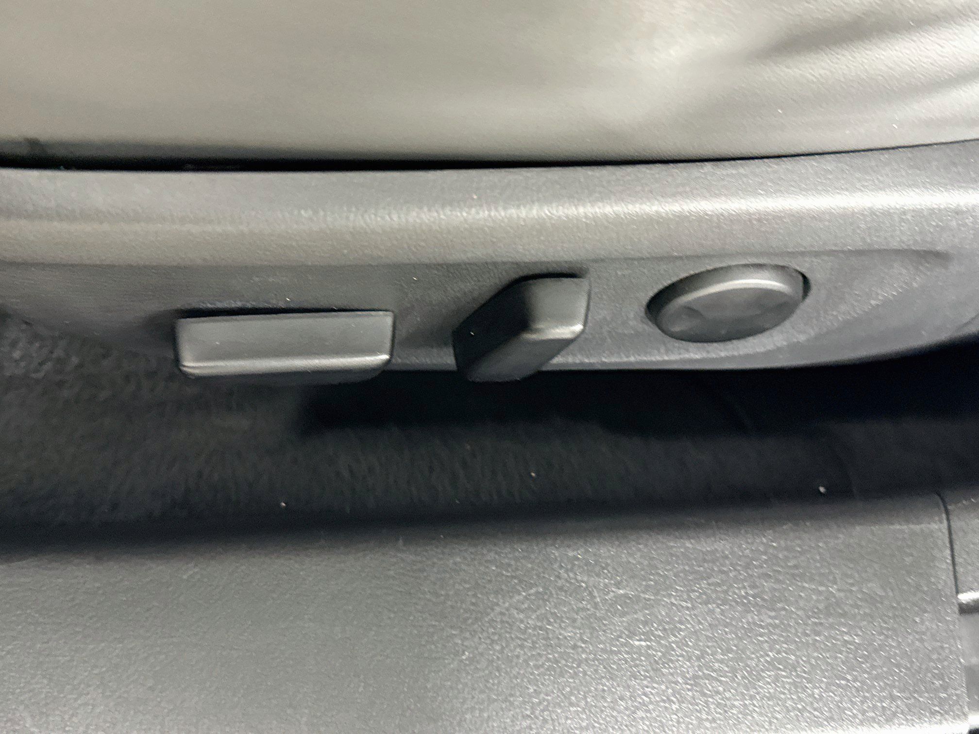Used 2024 MAZDA MAZDA3 s FWD image 22