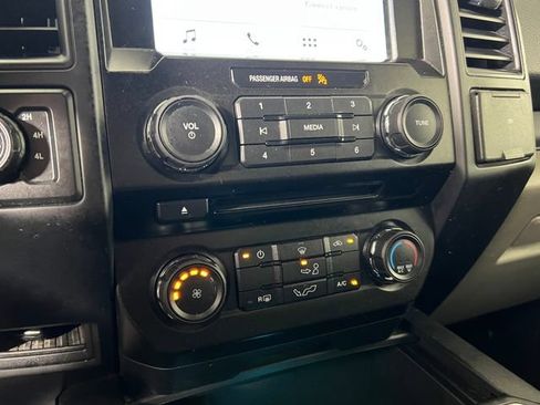 Used 2018 Ford F150 XL w/ Equipment Group 101A Mid AWD/4WD image 19