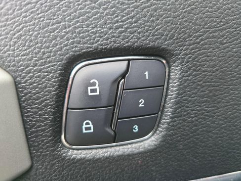 Used 2017 Ford F350 Lariat w/ FX4 4x4 Off Road Package image 28