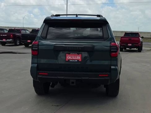Used 2025 Toyota 4Runner TRD Off-Road Premium AWD/4WD image 7