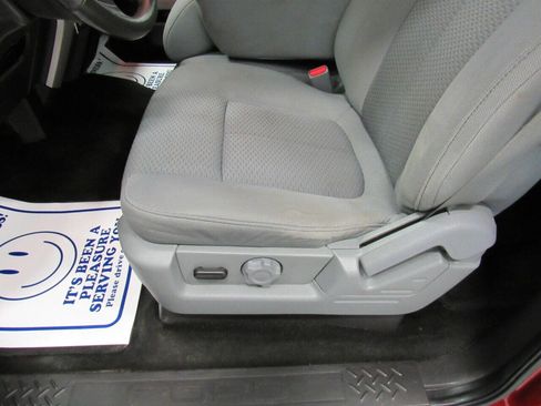 Used 2013 Ford F150 XLT w/ XLT Chrome Pkg image 28