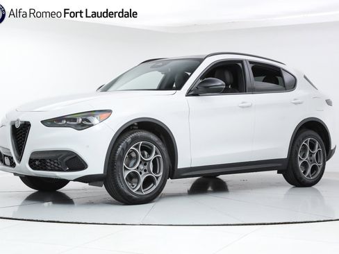 New 2025 Alfa Romeo Stelvio Sprint w/ Convenience Package image 1