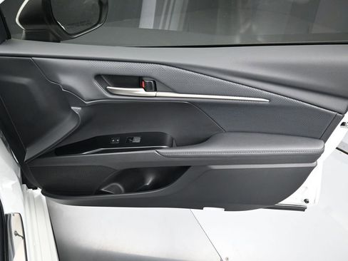 Used 2025 Toyota Camry XSE image 36