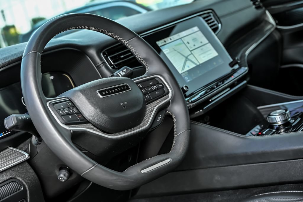 Used 2022 Jeep Wagoneer Series II AWD/4WD image 21