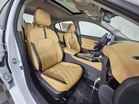 New 2025 Nissan Sentra SV w/ SV Premium Package image 14