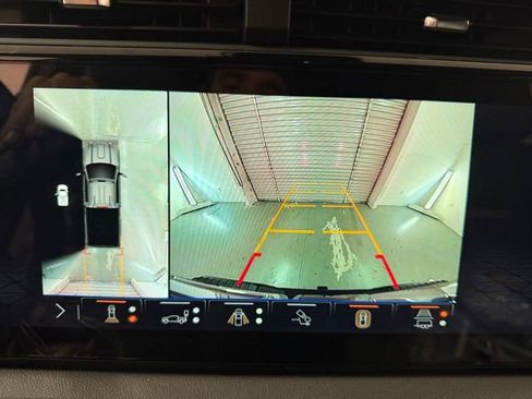 New 2026 GMC Sierra 2500 AT4 w/ AT4 Premium Plus Package image 22