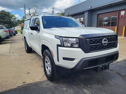 Used 2024 Nissan Frontier S RWD image 1