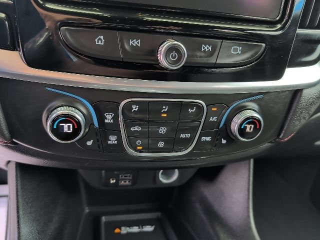 Used 2023 Chevrolet Traverse RS AWD/4WD image 14