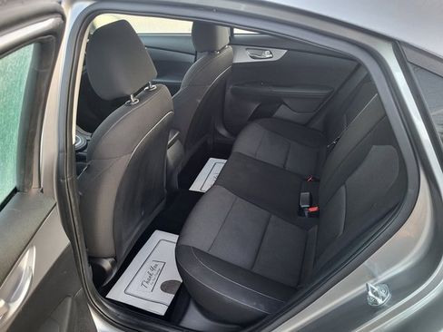 Used 2023 Kia Forte LXS image 13