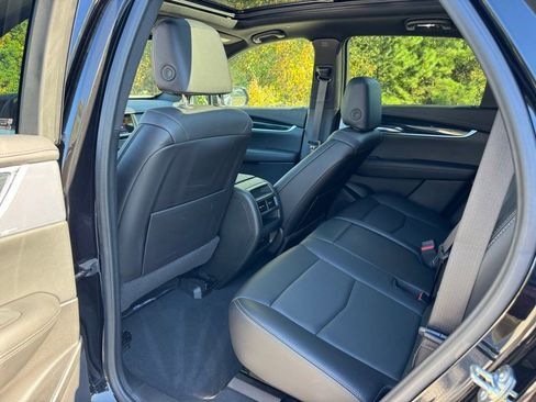 Certified 2025 Cadillac XT5 Premium Luxury image 25