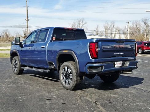 New 2026 GMC Sierra 2500 Denali w/ Denali Reserve Package AWD/4WD image 5