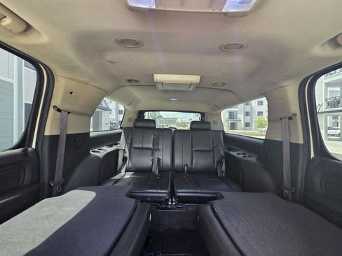Used 2013 GMC Yukon XL Denali RWD image 36