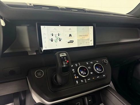 New 2024 Land Rover Defender 110 S AWD/4WD image 37