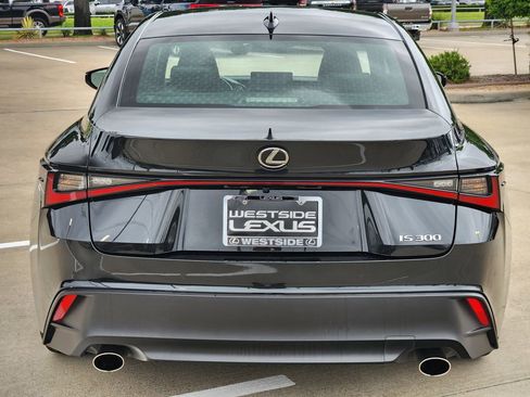Used 2023 Lexus IS 300 w/ Comfort Package RWD image 6