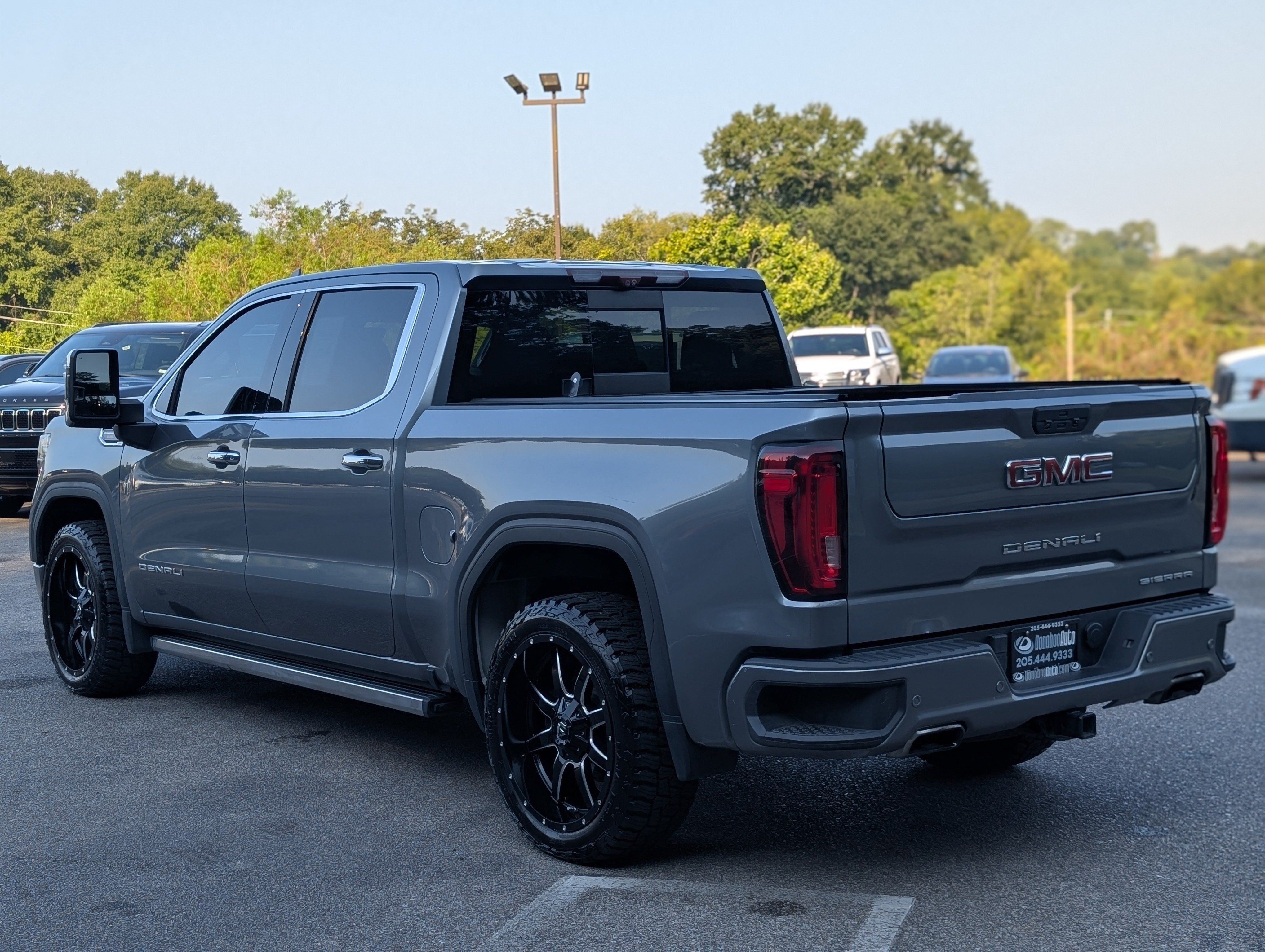 Used 2020 GMC Sierra 1500 Denali w/ Denali Ultimate Package AWD/4WD image 7
