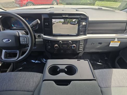 New 2026 Ford F250 XLT w/ XLT Premium Package AWD/4WD image 23