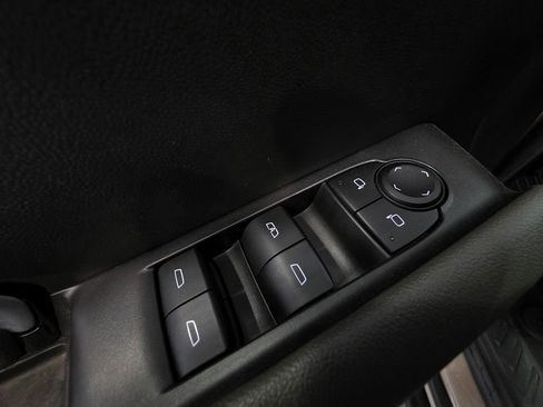 Used 2024 Chevrolet Colorado ZR2 w/ ZR2 Convenience Package III AWD/4WD image 20