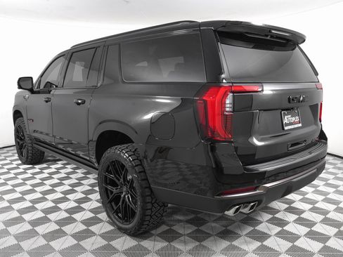 Used 2026 GMC Yukon XL AT4 Ultimate image 8