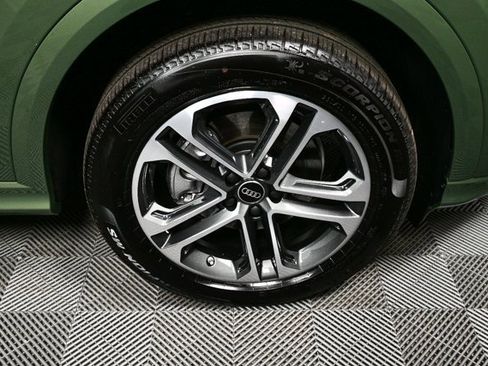 New 2025 Audi Q5 Premium Plus image 39