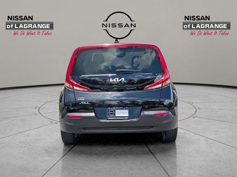 Used 2022 Kia Soul LX w/ Technology Package FWD image 6