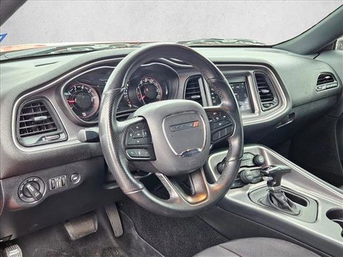 Used 2022 Dodge Challenger SXT w/ Blacktop Package image 10