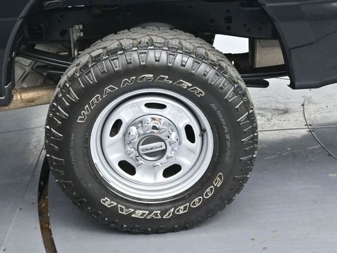 Used 2024 Ford F250 XL w/ XL Off-Road Package AWD/4WD image 28