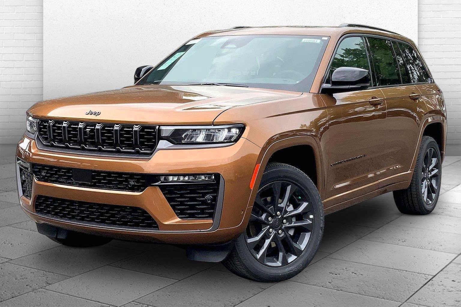 New 2026 Jeep Grand Cherokee Limited AWD/4WD image 2