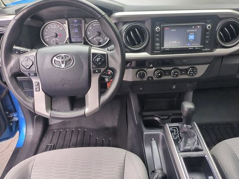 Used 2016 Toyota Tacoma SR5 w/ SR5 Appearance Package (SN) AWD/4WD image 13