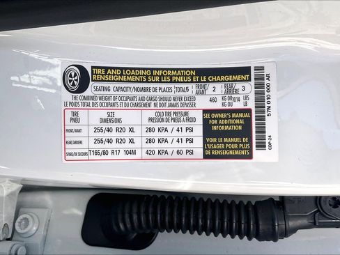 Certified 2025 Volkswagen Tiguan SE R-Line AWD/4WD image 33