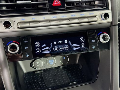 Certified 2025 Genesis G70 3.3T Advanced w/ Sport Prestige Package image 18