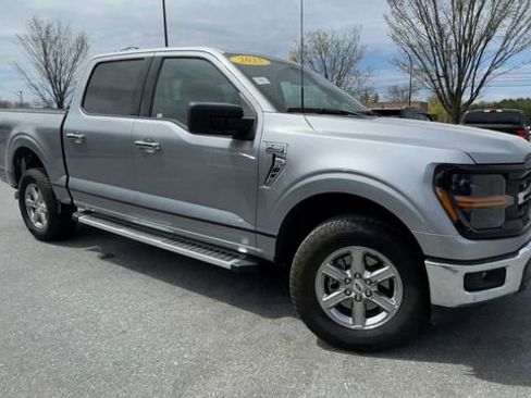 Used 2025 Ford F150 XLT w/ Equipment Group 301A Standard AWD/4WD image 8
