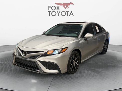 Used 2023 Toyota Camry SE w/ Audio Upgrade Package FWD image 1