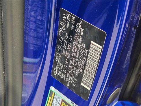 Used 2025 Hyundai Elantra SEL FWD image 25