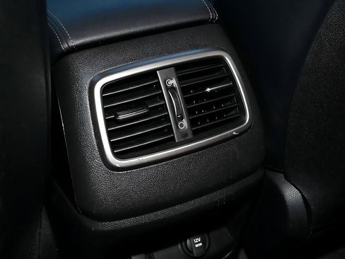 Used 2020 Kia Sorento EX FWD image 18