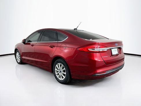 Used 2018 Ford Fusion S FWD image 5