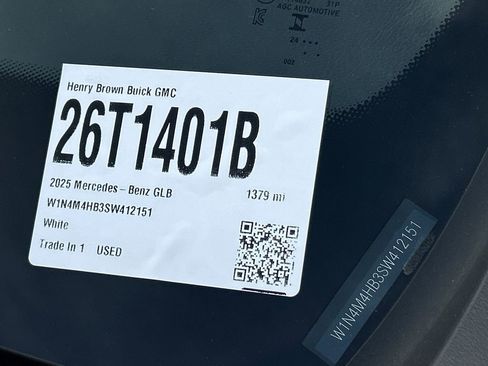 Used 2025 Mercedes-Benz GLB 250 4MATIC image 33
