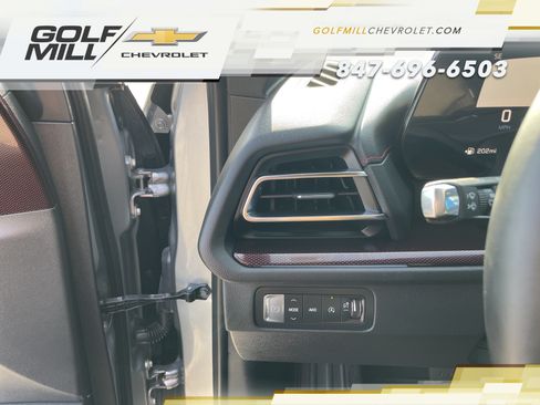 Used 2026 Chevrolet Traverse RS AWD/4WD image 17