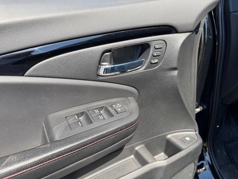 Used 2017 Honda Ridgeline Black Edition image 10