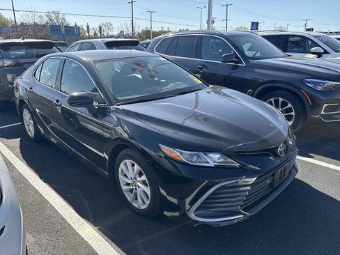 Used 2024 Toyota Camry LE AWD/4WD image 4
