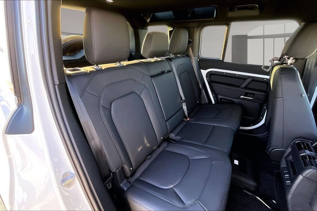 New 2026 Land Rover Defender 110 S AWD/4WD image 10