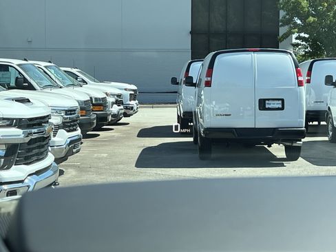 New 2026 Chevrolet Tahoe High Country AWD/4WD image 24