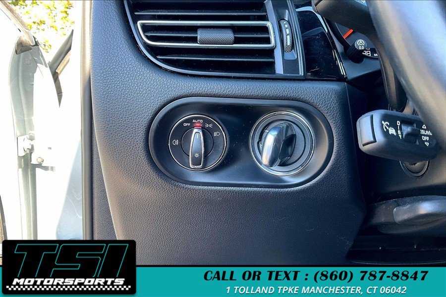 Used 2021 Porsche Macan S AWD/4WD image 33