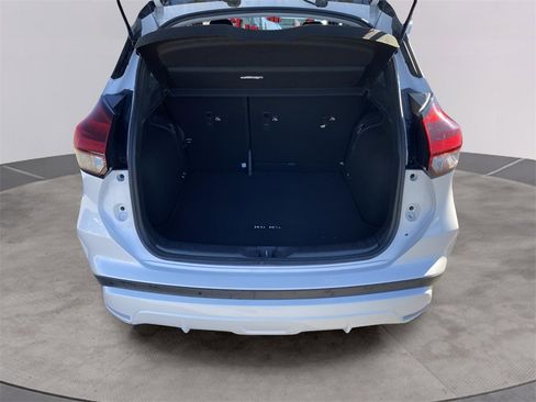 Used 2022 Nissan Kicks SR image 16