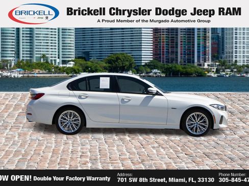 Used 2023 BMW 330e w/ Driving Assistance Package RWD image 4