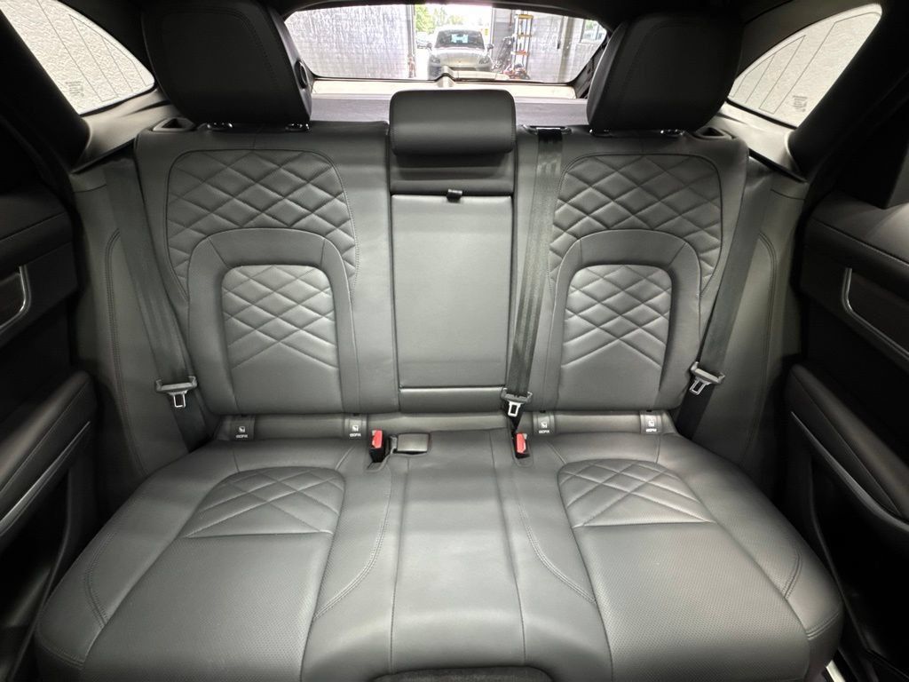 Used 2023 Jaguar F-PACE S AWD/4WD image 23