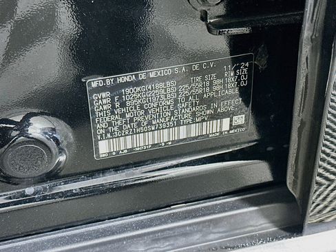 Used 2025 Honda HR-V Sport image 12