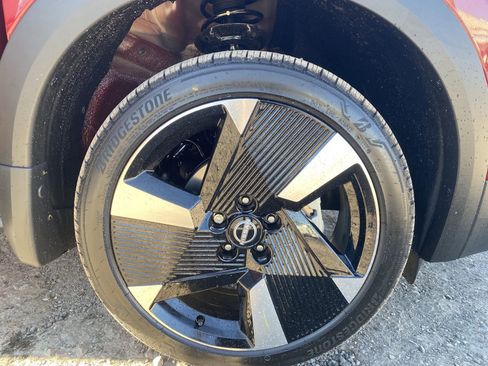 New 2026 Nissan Kicks SR w/ Cold Weather Package image 10